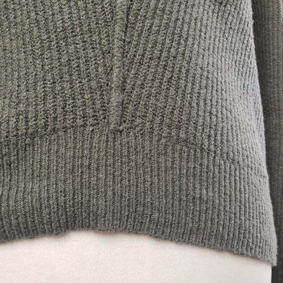 Ruby Moon v neck sweater sage green tight knit size medium - Picture 7 of 12